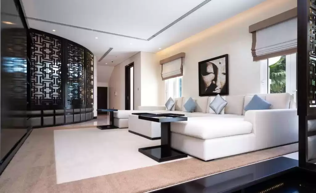 Résidentiel Propriété prête 6 chambres F / F Villa autonome  à vendre au Dubai #24847 - 1  image 