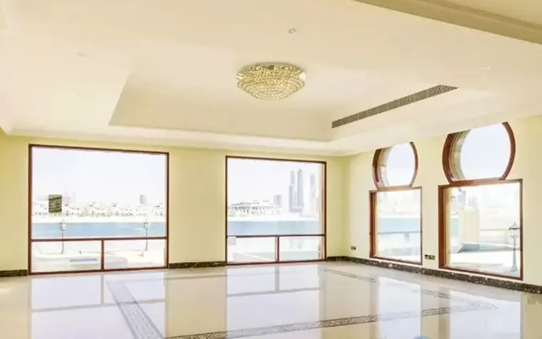 سكني عقار جاهز 4 + غرفة خادمة غير مفروش فيلا  للبيع في دبي #24853 - 1  صورة 