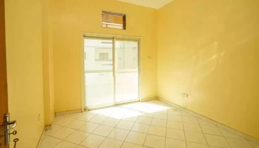 سكني عقار جاهز 2 غرف  غير مفروش شقة  للإيجار في دبي #24857 - 1  صورة 