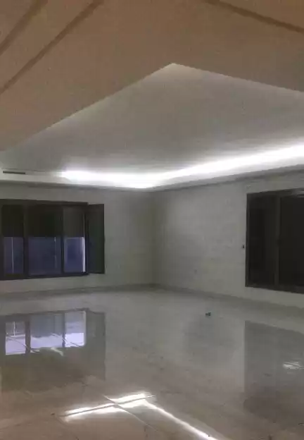 Residential Ready Property 5 Bedrooms U/F Apartment  for rent in Kuwait #24869 - 1  image 