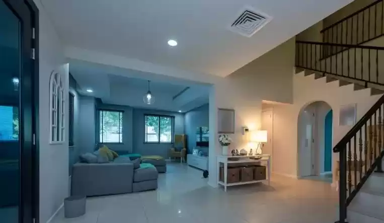 Résidentiel Propriété prête 4 chambres F / F Villa autonome  à vendre au Dubai #24899 - 1  image 