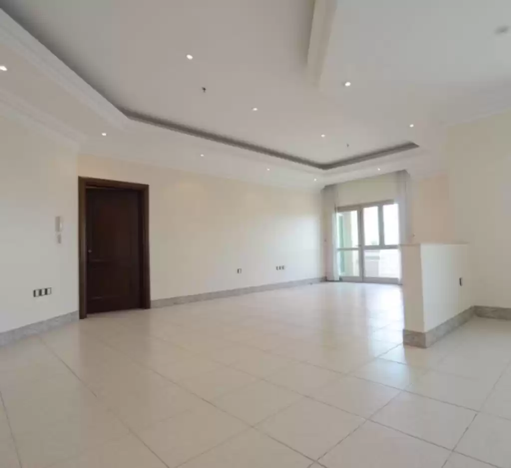 Жилой Готовая недвижимость 3 спальни Н/Ф Квартира  в аренду в Кувейт #24939 - 1  image 