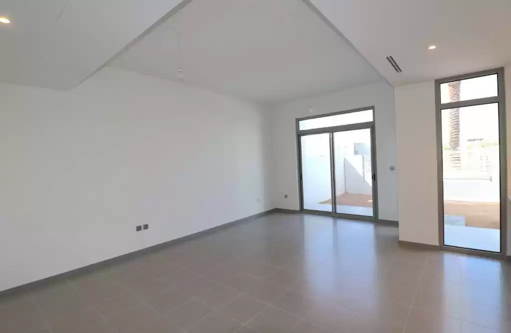Résidentiel Propriété prête 4 + femme de chambre U / f Villa autonome  à vendre au Dubai #25026 - 1  image 