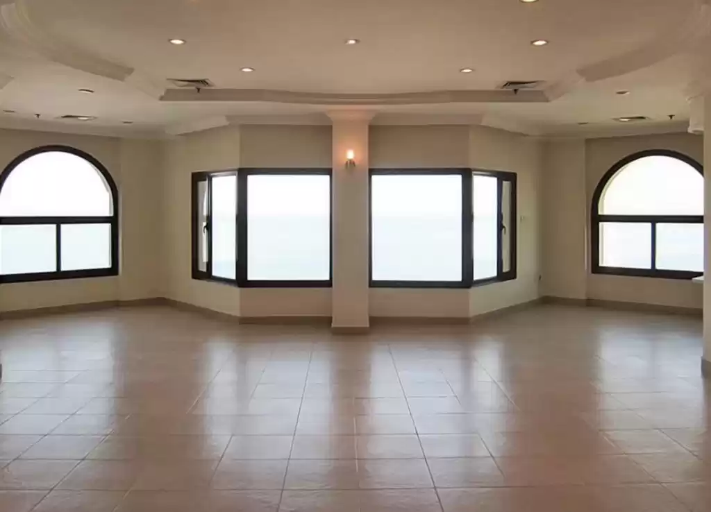 Residential Ready Property 3 Bedrooms U/F Apartment  for rent in Kuwait #25031 - 1  image 