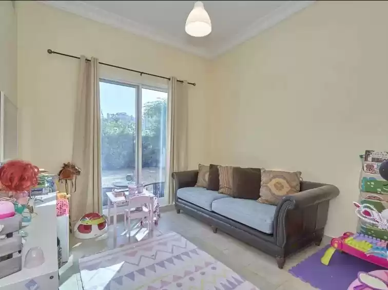yerleşim Hazır Mülk 4 Yatak Odası F/F Müstakil Villa  satılık içinde Dubai #25037 - 1  image 