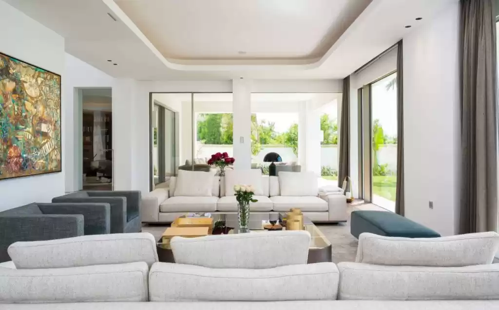 Résidentiel Propriété prête 5 chambres F / F Villa autonome  à vendre au Dubai #25038 - 1  image 