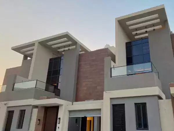Résidentiel Propriété prête 4 + femme de chambre U / f Villa autonome  à vendre au Riyad #25071 - 1  image 