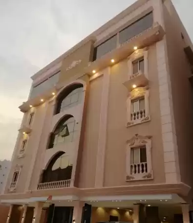 Residencial Listo Propiedad 5 + habitaciones de servicio U / F Villa Standerlone  venta en Riad #25087 - 1  image 