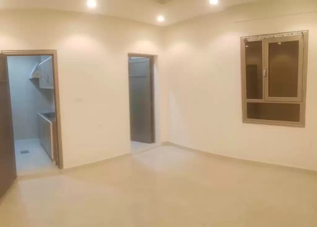 Wohn Klaar eigendom 1 Schlafzimmer U/F Wohnung  zu vermieten in Kuwait #25090 - 1  image 