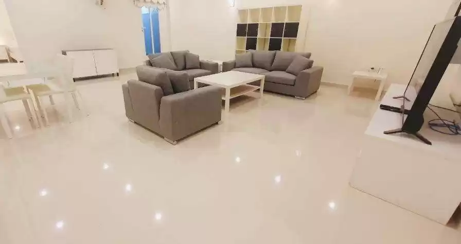 Residential Ready Property 2 Bedrooms F/F Apartment  for rent in Kuwait #25139 - 1  image 