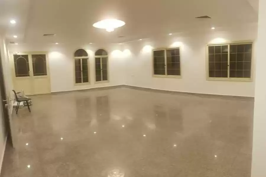 Résidentiel Propriété prête 3 chambres U / f Appartement  a louer au Koweit #25159 - 1  image 