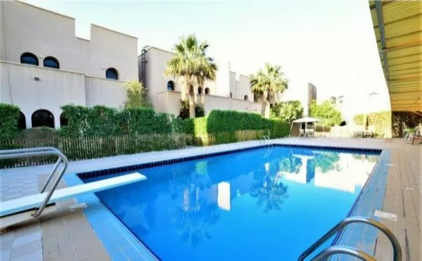 Résidentiel Propriété prête 3 chambres U / f Appartement  a louer au Koweit #25239 - 1  image 