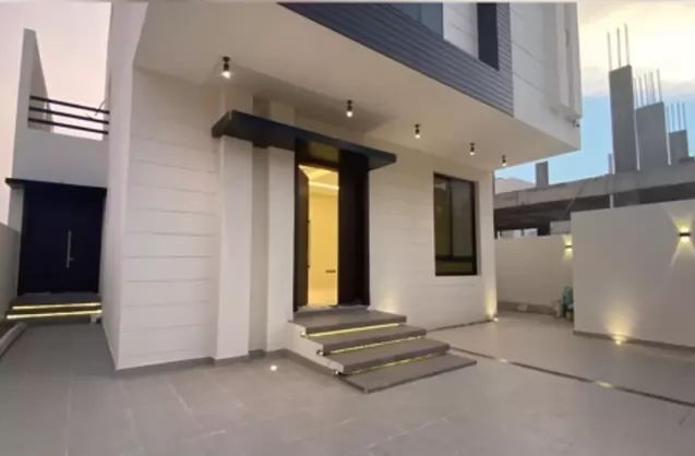 Residential Ready Property 4 Bedrooms U/F Standalone Villa  for sale in Riyadh #25244 - 1  image 