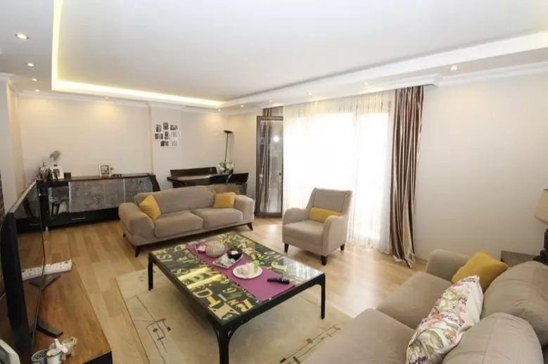 Résidentiel Propriété prête 4 chambres F / F Duplex  à vendre au Istanbul #25310 - 1  image 