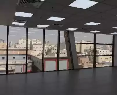 Коммерческий Готовая недвижимость Н/Ф Офис  в аренду в Эр-Рияд #25337 - 1  image 