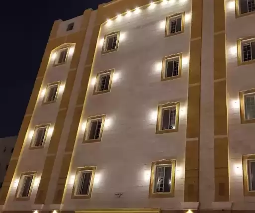 Résidentiel Propriété prête 5 + femme de chambre U / f Appartement  à vendre au Riyad #25381 - 1  image 
