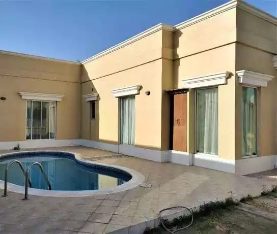 Wohn Klaar eigendom 3 + Magd Schlafzimmer U/F Alleinstehende Villa  zu vermieten in Al-Manama #25418 - 1  image 