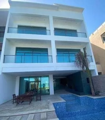 yerleşim Hazır Mülk 6 Yatak Odası U/F Müstakil Villa  satılık içinde Al-Manamah #25420 - 1  image 