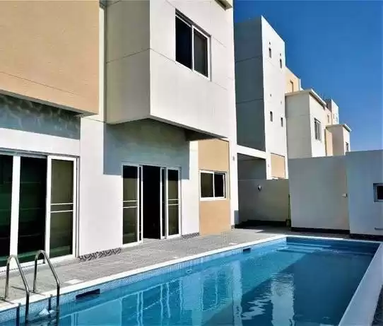 Residencial Listo Propiedad 4 + habitaciones de servicio F / F Villa Standerlone  alquiler en Al Manamah #25428 - 1  image 