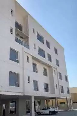 Residential Ready Property 3 Bedrooms U/F Apartment  for sale in Al-Manamah #25437 - 1  image 