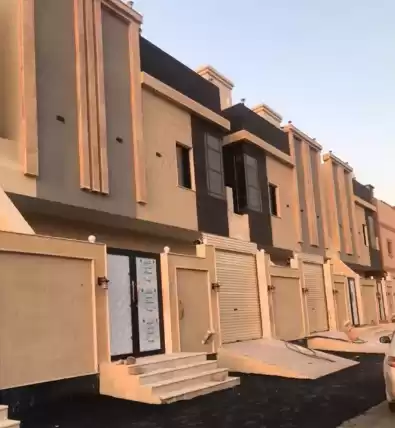 Résidentiel Propriété prête 7 chambres U / f Villa autonome  à vendre au Riyad #25517 - 1  image 