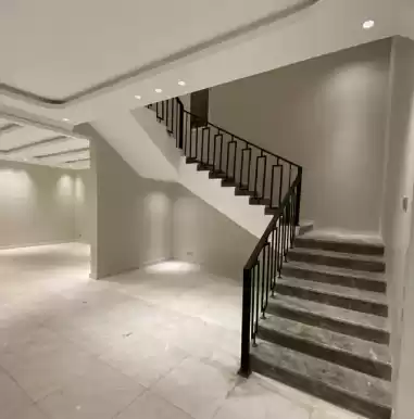 Résidentiel Propriété prête 7+ chambres U / f Villa autonome  à vendre au Riyad #25538 - 1  image 