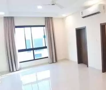 Residential Ready Property 2 Bedrooms U/F Apartment  for rent in Al-Manamah #25574 - 1  image 