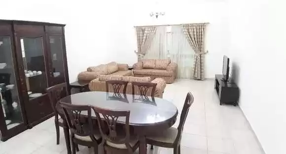 Wohn Klaar eigendom 2 Schlafzimmer F/F Wohnung  zu vermieten in Al-Manama #25579 - 1  image 