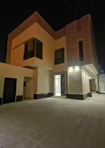Résidentiel Propriété prête 7+ chambres U / f Villa autonome  à vendre au Riyad #25600 - 1  image 
