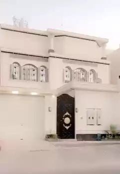 yerleşim Hazır Mülk 3 yatak odası U/F Müstakil Villa  satılık içinde Riyad #25613 - 1  image 