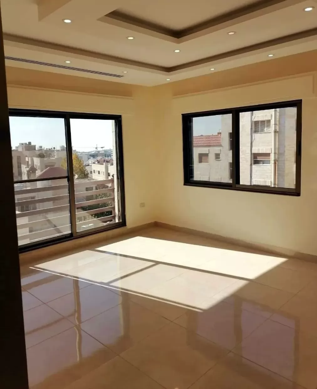 Жилой Готовая недвижимость 2 спальни Н/Ф Квартира  продается в Амман #25652 - 1  image 