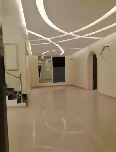 Wohn Klaar eigendom 5 Schlafzimmer U/F Alleinstehende Villa  zu verkaufen in Riad #25677 - 1  image 