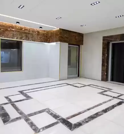 yerleşim Hazır Mülk 5+hizmetçi Yatak Odası U/F Apartman  satılık içinde Riyad #25699 - 1  image 