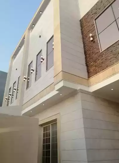 Residential Ready Property 6+maid Bedrooms U/F Standalone Villa  for sale in Riyadh #25726 - 1  image 
