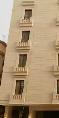 Wohn Klaar eigendom 5 + Zimmermädchen U/F Wohnung  zu verkaufen in Riad #25735 - 1  image 