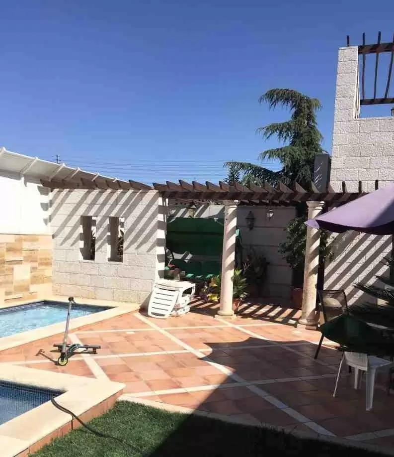 Résidentiel Propriété prête 5 chambres U / f Villa autonome  à vendre au Amman #25750 - 1  image 