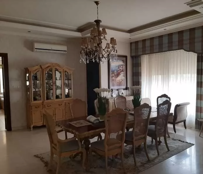 Жилой Готовая недвижимость 4 спальни Ж/Ж Вилла в комплексе  продается в Амман #25753 - 1  image 