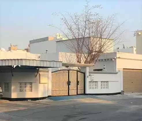 Résidentiel Propriété prête 3 chambres U / f Villa autonome  à vendre au Al-Manamah #25766 - 1  image 