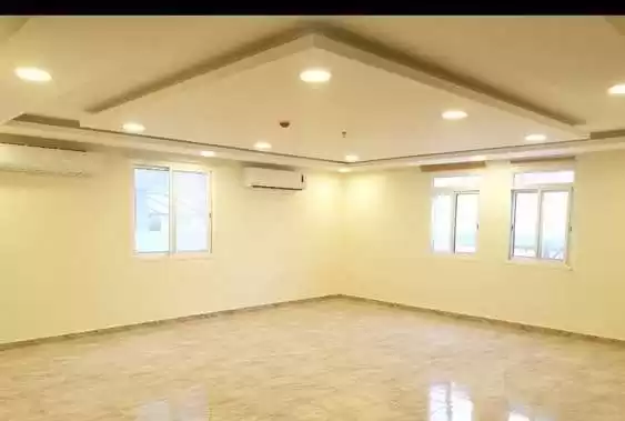 Wohn Klaar eigendom 2 Schlafzimmer U/F Wohnung  zu vermieten in Al-Manama #25785 - 1  image 