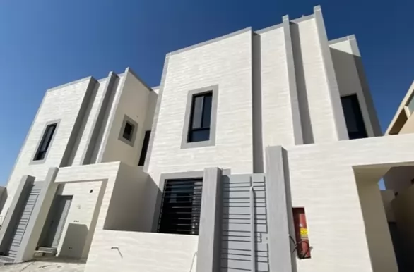 Residential Ready Property 4 Bedrooms U/F Standalone Villa  for sale in Riyadh #25812 - 1  image 