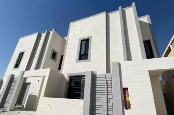 yerleşim Hazır Mülk 4 Yatak Odası U/F Müstakil Villa  satılık içinde Riyad #25812 - 1  image 
