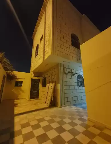 yerleşim Hazır Mülk 3 yatak odası U/F Müstakil Villa  satılık içinde Riyad #25813 - 1  image 