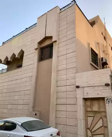 Wohn Klaar eigendom 7 Schlafzimmer U/F Alleinstehende Villa  zu verkaufen in Riad #25821 - 1  image 