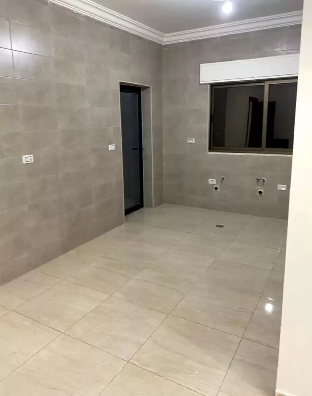 Residential Ready Property 3 Bedrooms U/F Apartment  for sale in Amman #25822 - 1  image 