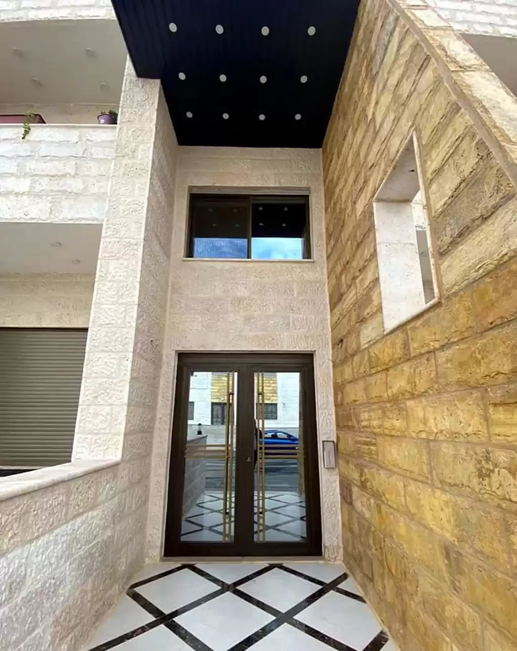 Жилой Готовая недвижимость 3 спальни Н/Ф Квартира  продается в Амман #25838 - 1  image 