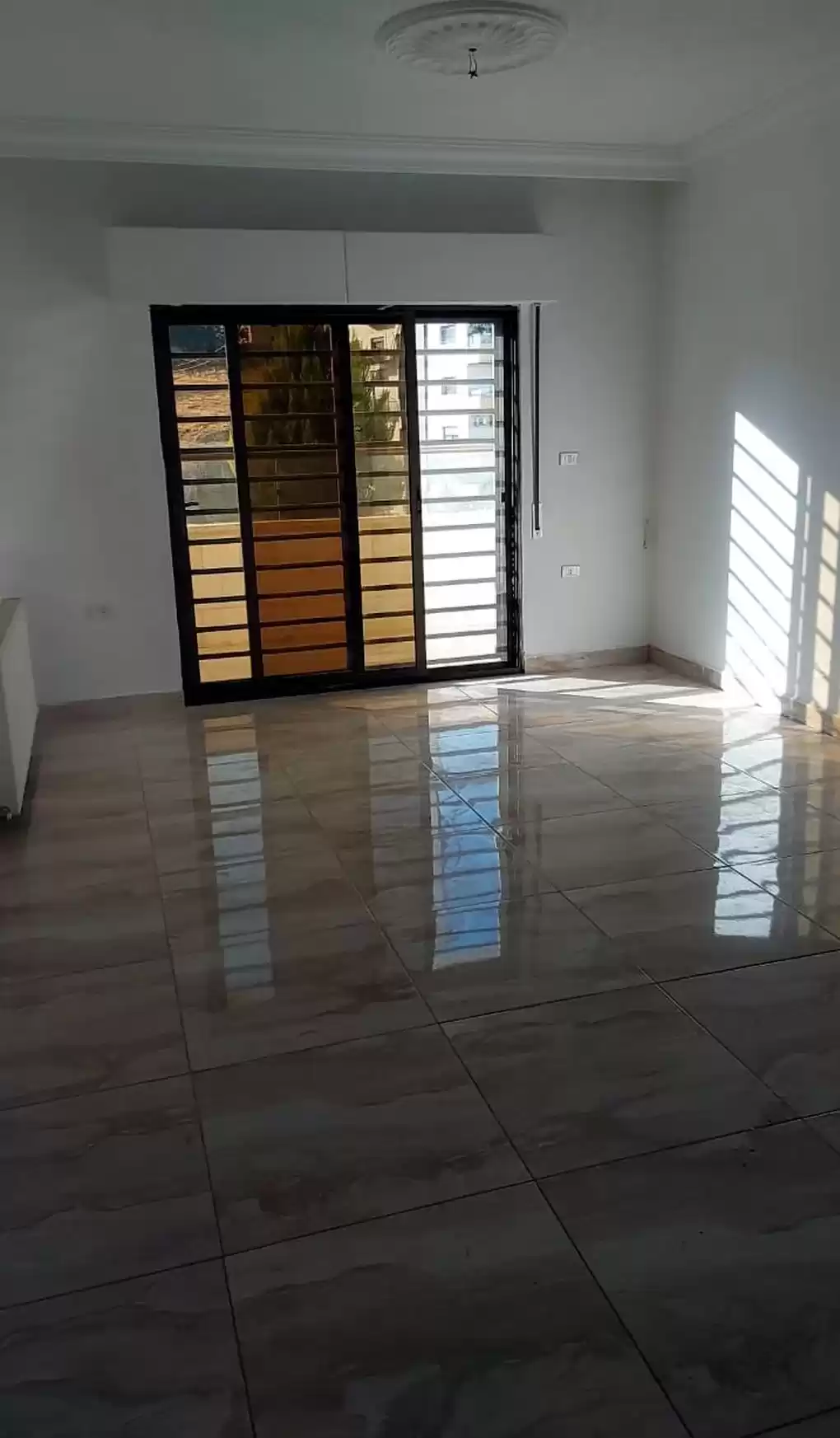 Residential Ready Property 3 Bedrooms U/F Apartment  for sale in Amman #25858 - 1  image 