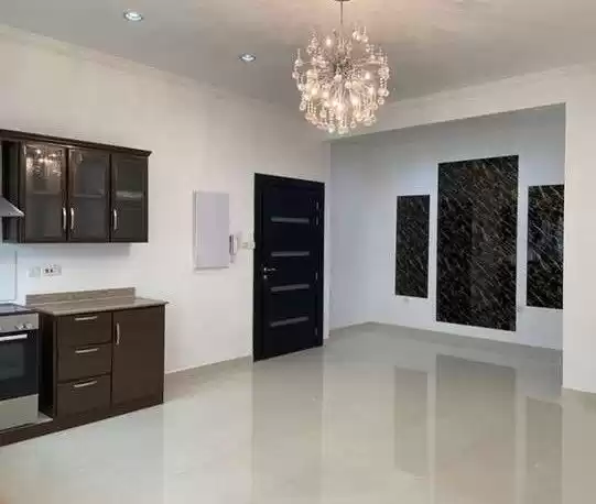 Wohn Klaar eigendom 3 Schlafzimmer U/F Wohnung  zu vermieten in Al-Manama #25871 - 1  image 