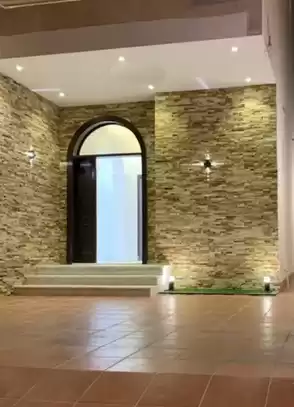 سكني عقار جاهز 7 غرف  غير مفروش فيلا  للبيع في الرياض #25953 - 1  صورة 