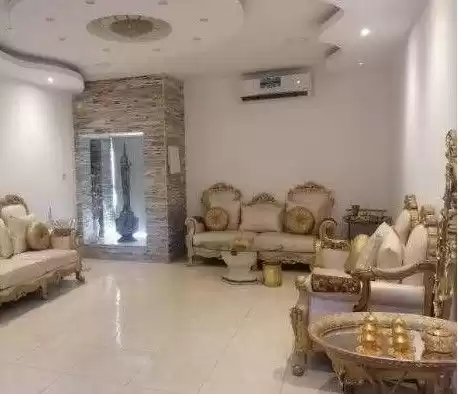 سكني عقار جاهز 3 غرف  مفروش شقة  للإيجار في المنامة #25999 - 1  صورة 