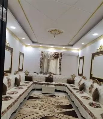 سكني عقار جاهز 5 غرف  نصف مفروش شقة  للإيجار في المنامة #26005 - 1  صورة 